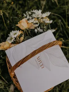 Cutie elegantă cu inscripție – Piersică