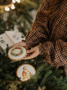 Colecția artistică - Crăciun vintage -  turtă dulce în cutie elegantă S cu inscripție HU