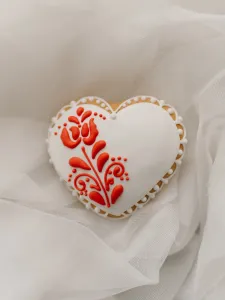Turtă dulce inimioară alb-roșu S