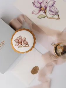 Turtă dulce artistică - Magnolie - Cutie elegantă S