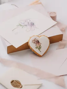Turtă dulce artistică - Anemonă - inimioară